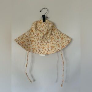 NWT Lack of Color Bucket Hat Yellow Floral Sunshine Bloom Size S/M
